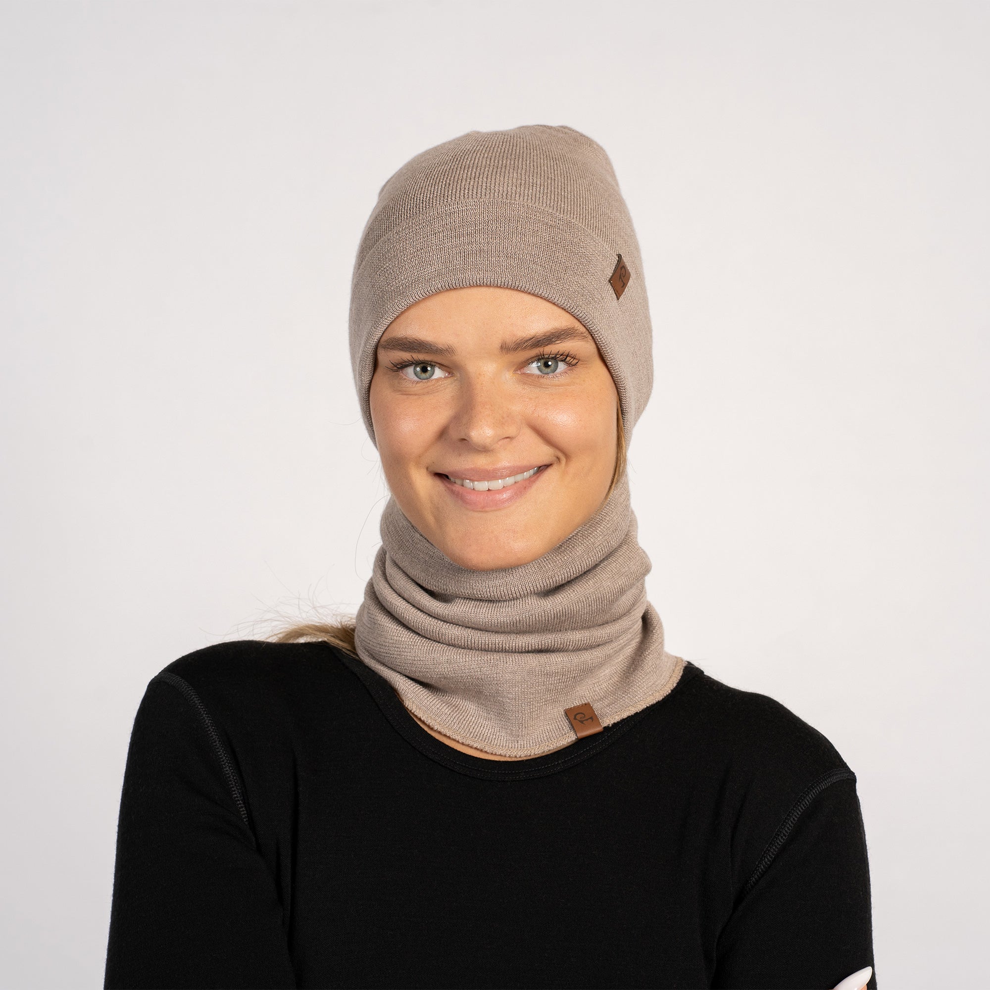 Damers merinoull fodrad halsvärmare och mössa 2-delar